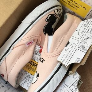 Classic slip on snoopy vans